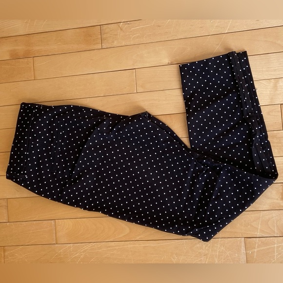 Old Navy Black Pixie Polka Dot Ankle Pant NWOT - Picture 4 of 5